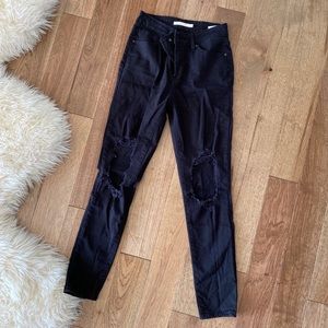 Levi’s High Waist Distressed Knee Levi’s Black